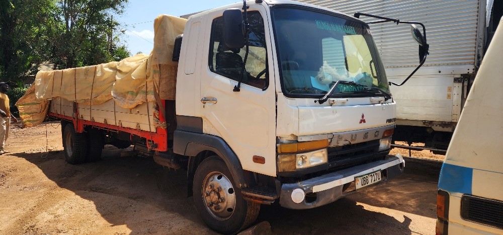Authorities Seize 1,900 Bags of Smuggled Cement