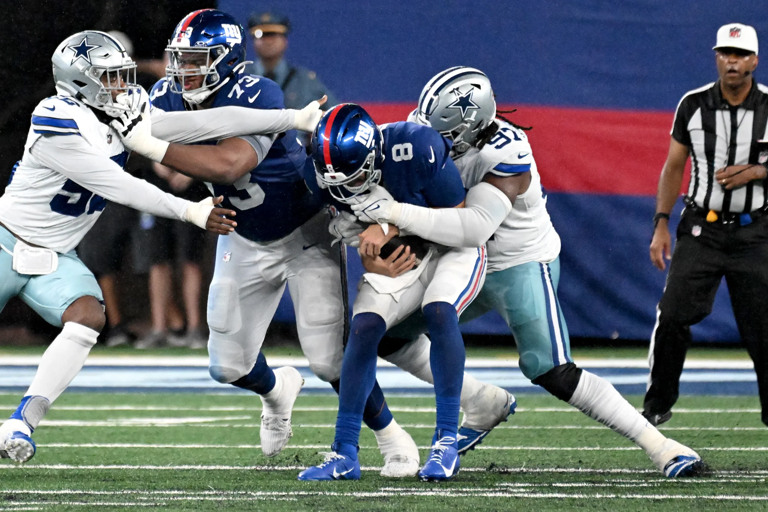 Giants Suffer Crushing Defeat Against Rival Cowboys