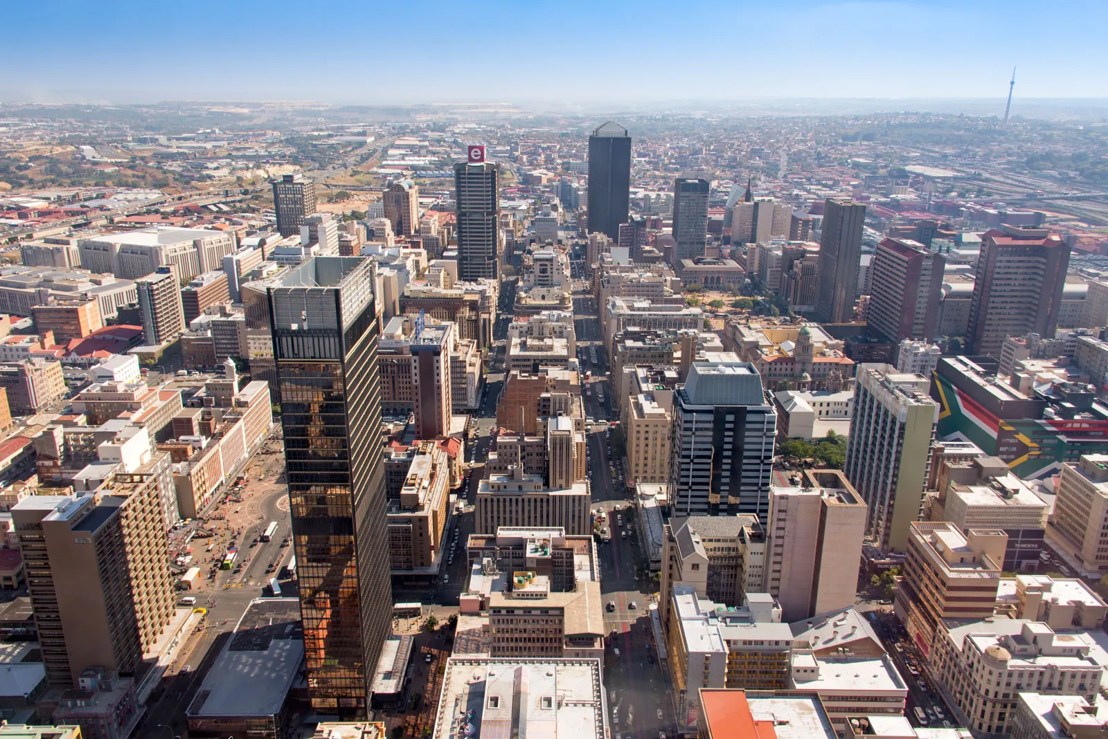 South Africa faces challenges in dealing with various criminal groups involved in activities like drug trafficking, armed robberies, and fraud, according to the 2023 Global Organized Crime Index