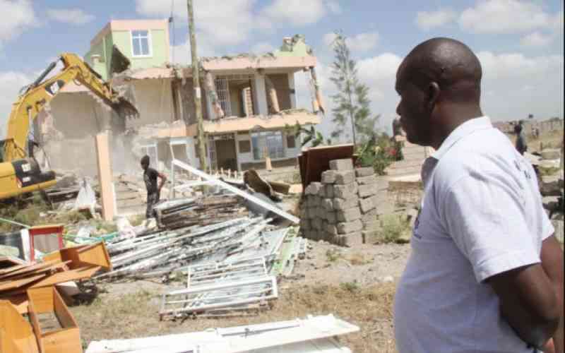 raila and kalonzo criticize government for demolishing homes in athi river