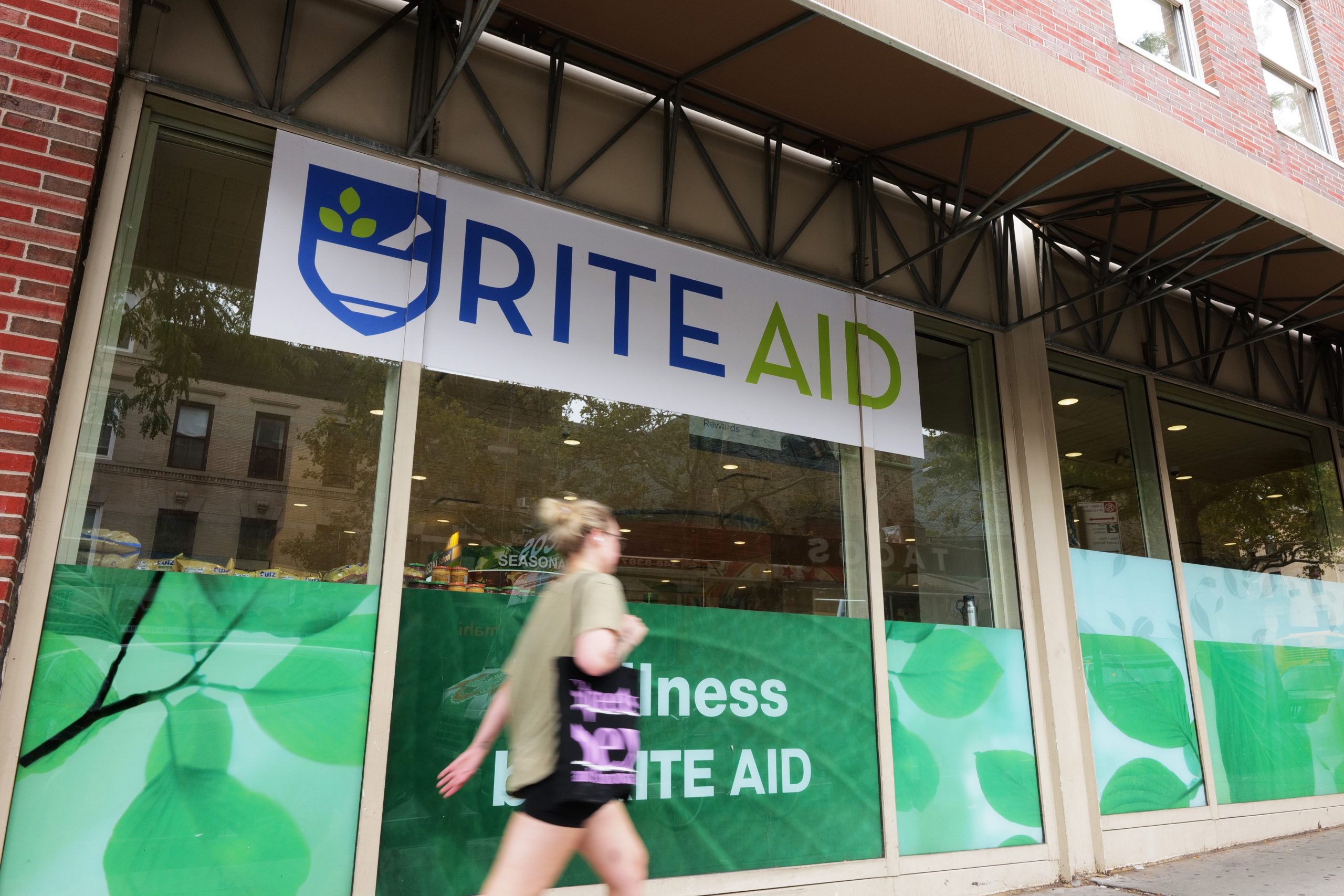 rite aid to close 154 stores after filing for bankruptcy