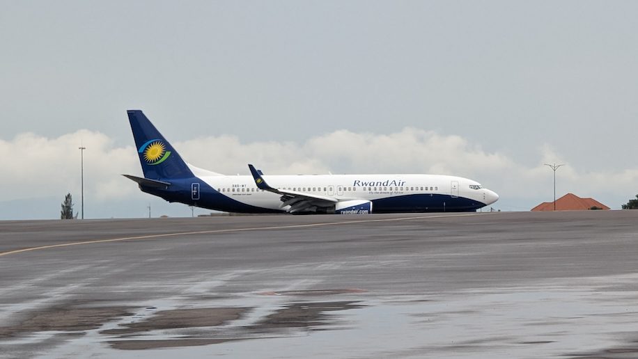 rwandair adds seventh boeing 737 to its expanding fleet