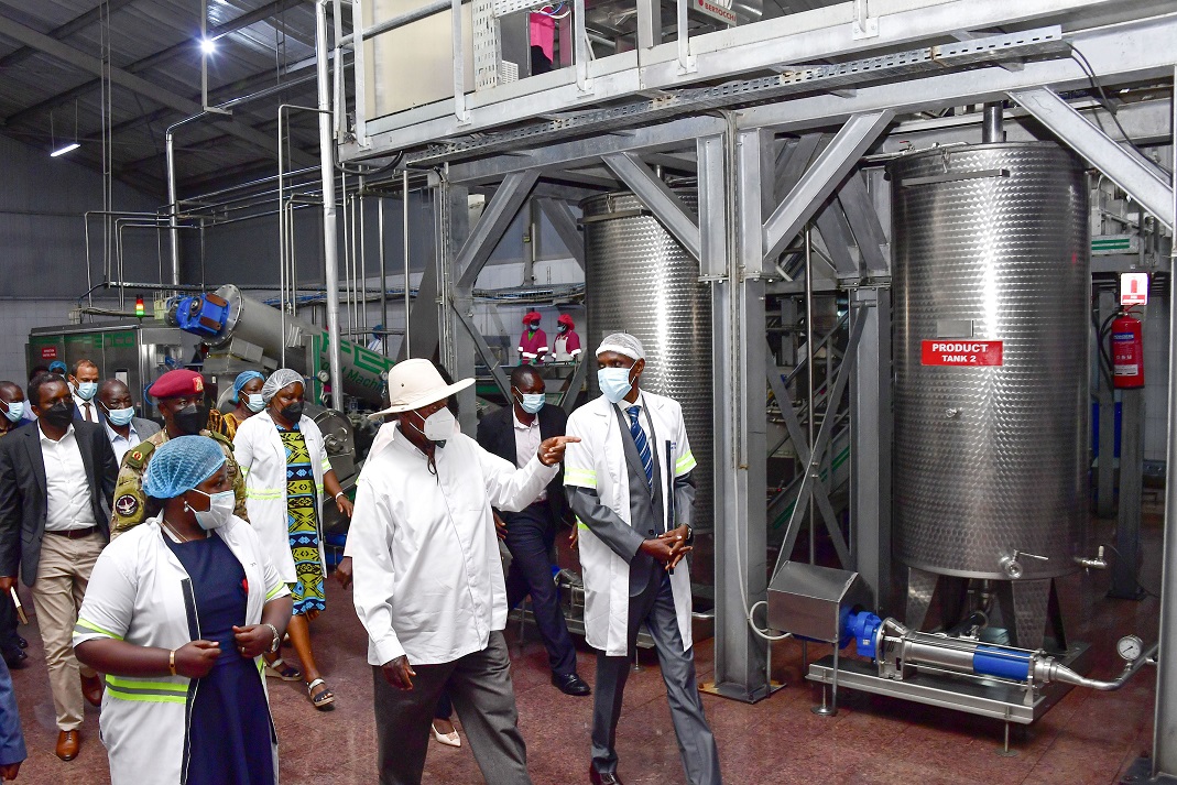 museveni commissions fruit processing facility in nakasongola