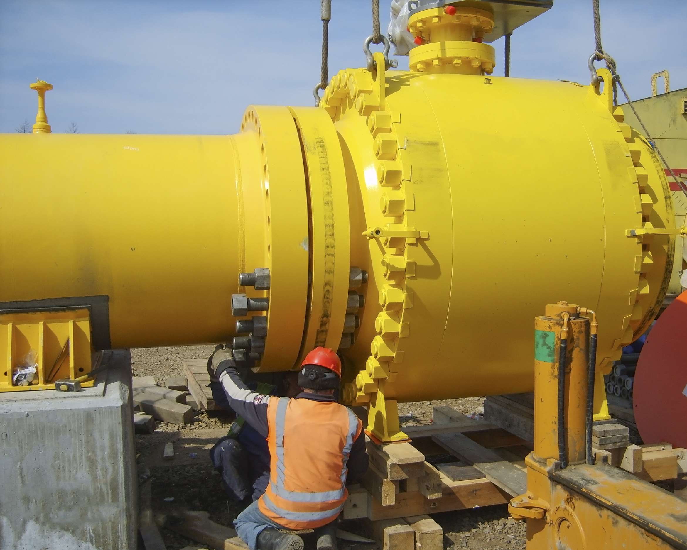 new gas cylinder factory boosts ugandas manufacturing hub in luweero