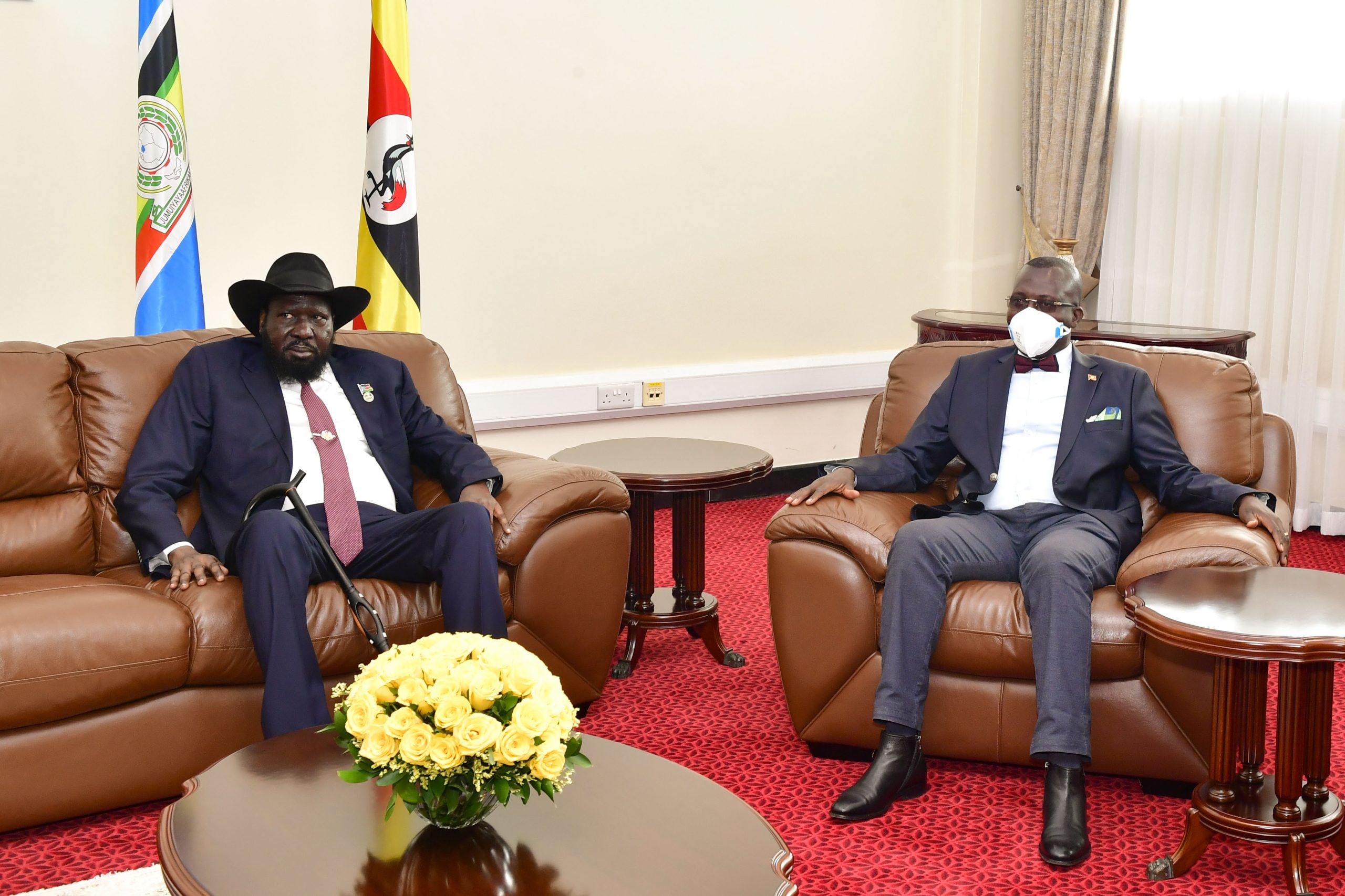 South Sudan President Salva Kiir arrives in Ugnada for EAC summit (15)