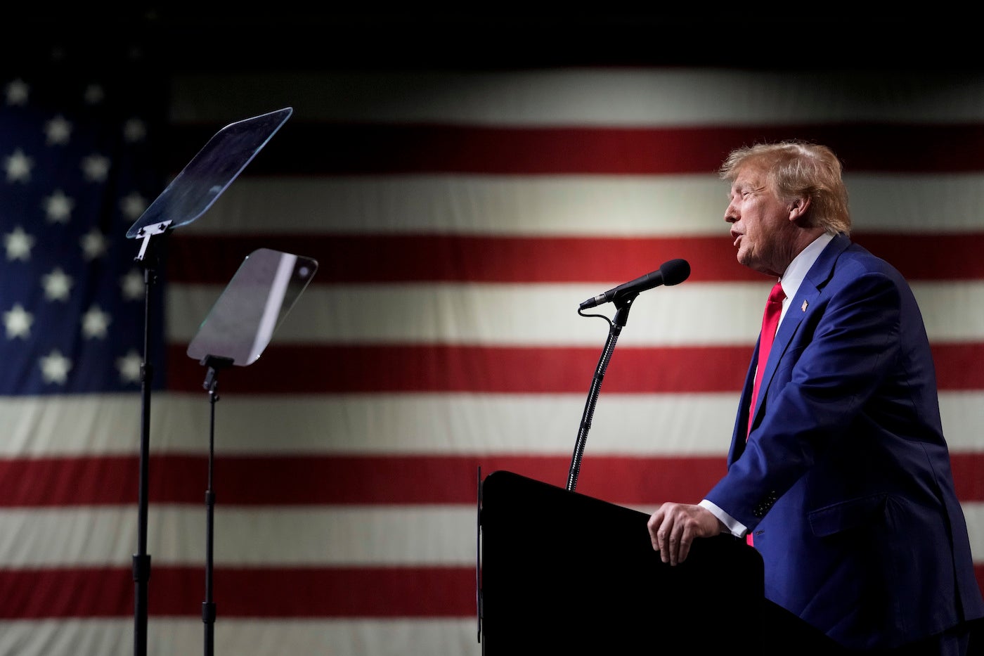 supreme court under pressure to decide trumps eligibility for 2024 ballot