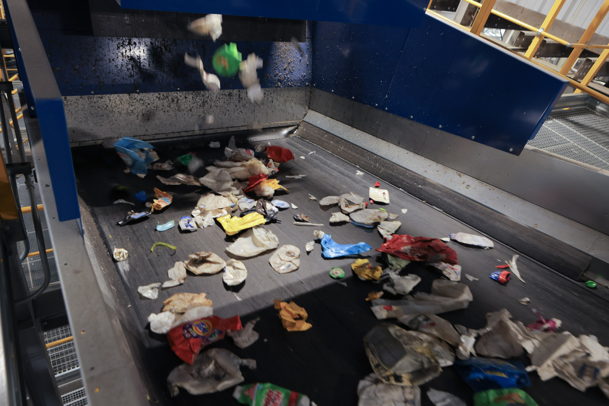 activists demand tax relief for plastic recycling machinery from government