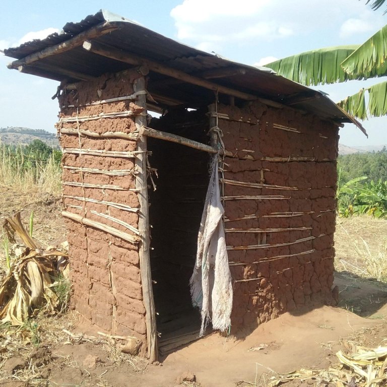 Police in Kisoro district are pursuing a couple suspected to have lynched a 15 year-old boy for allegedly defecating in their pit latrine. Mackline and husband Amos who are on the run beat Gilbert Niyiduha who later succumbed to his injuries in Nyamicucu Village -Kyanika TC.
