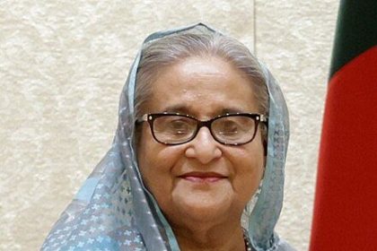 Bangladesh Protestors Turn Prime Minister's Palace into a Party Zone