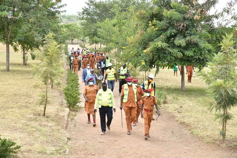 Gulu Residents Ban Prison Warders from Trading Center