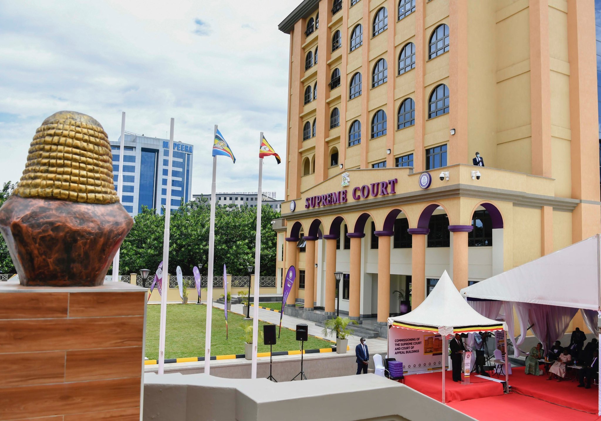 Museveni Unveils Modern Judiciary Headquarters