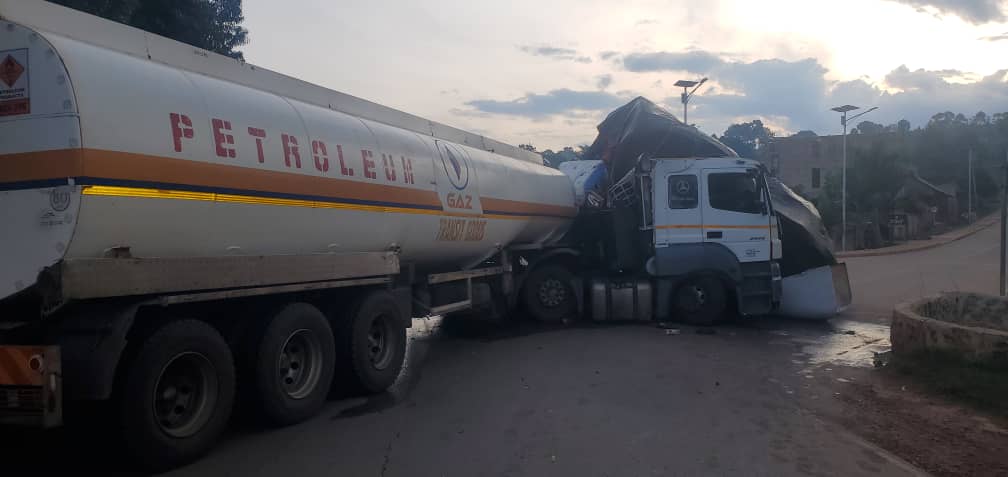 Two people lost their lives early this morning in a fatal accident on the Masaka-Mbarara Highway at Kasagirwa.