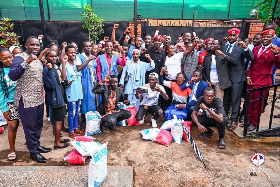 Bobi Wine Slams Govt for Starving Students, Distributes Food at Kyambogo University