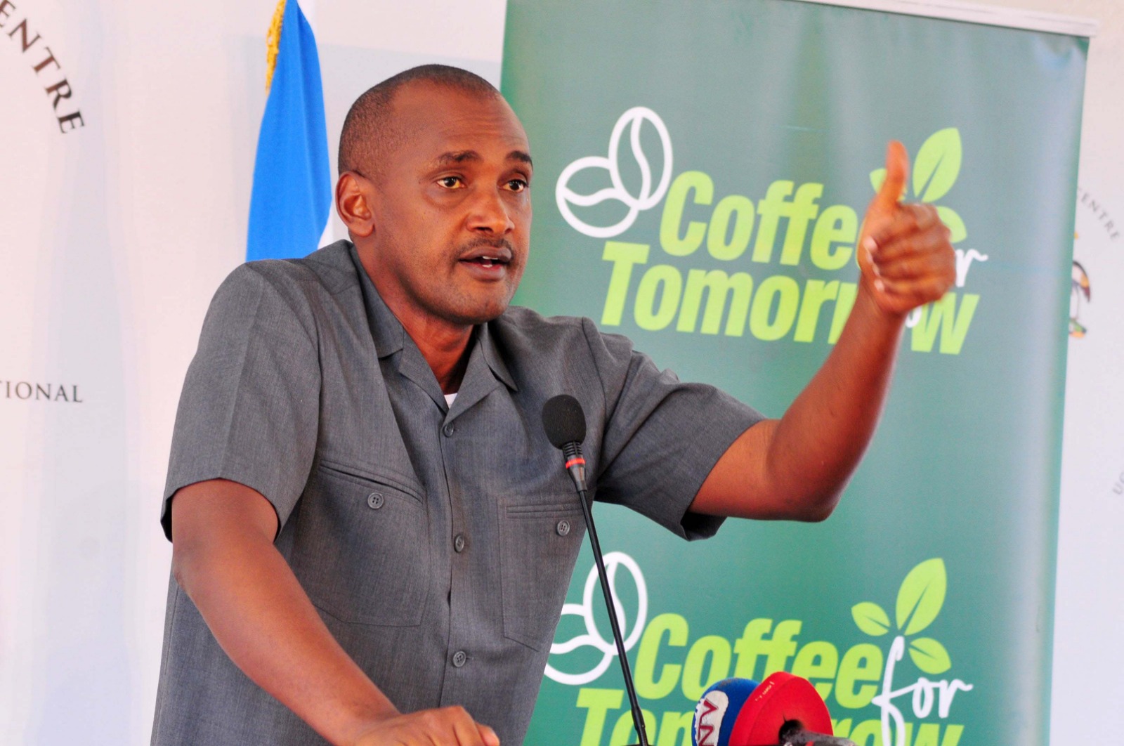 Agriculture Minister Frank Tumwebaze has met with Uganda Coffee Development Authority (UCDA) staff to discuss their upcoming merger with the ministry as part of the government’s cost-cutting rationalization policy.