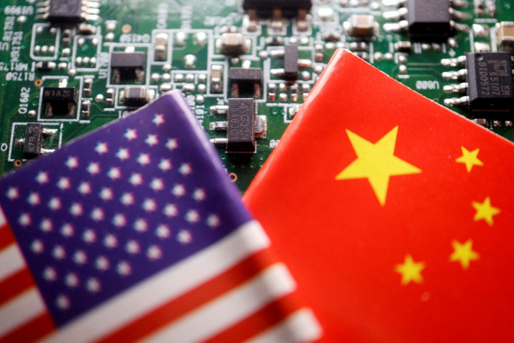 U.S. lawmakers are pressing top semiconductor equipment manufacturers for information on their sales to China amid growing concerns over the impact of export regulations.